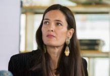 Clotilde Armand Să mai demontăm o știre falsă și grosolană rostogolită în mass-media cumpărată de PNL și PSD