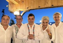 Valeriu Nicolae : Noaptea minții! Suporteri AUR, PSD și Georgescu spălați pe creier de niște goarne sinistre, sunt foarte iritați că oamenii dau cei 3.5% din impozitul pe venit unor organizații umanitare